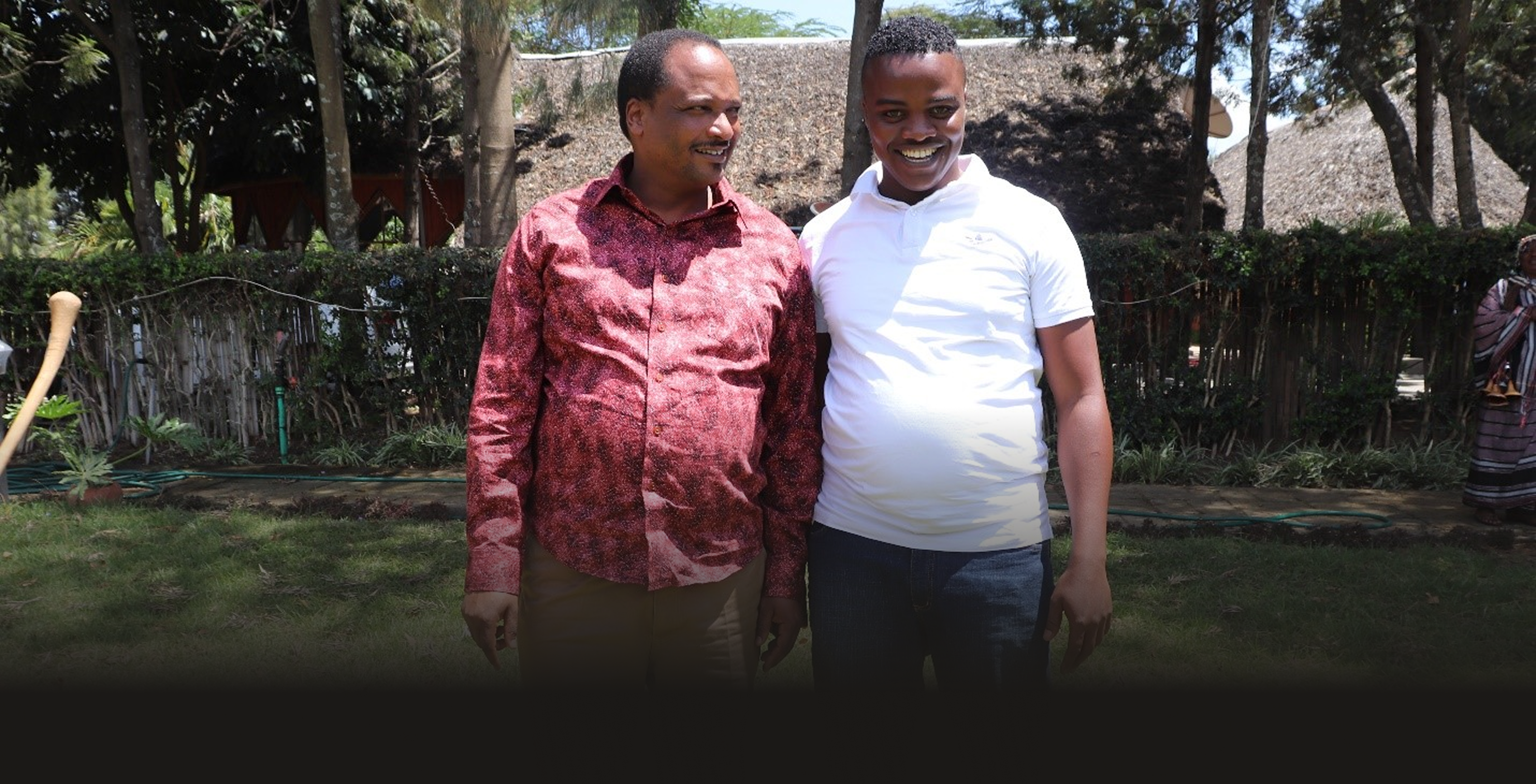 Aweer community members